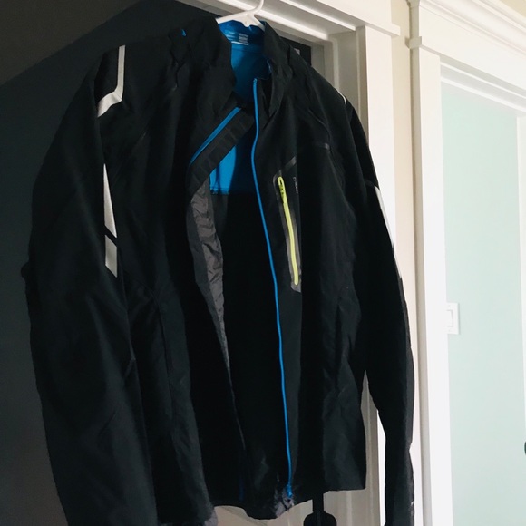 Men’s athletic jacket - Picture 3 of 3